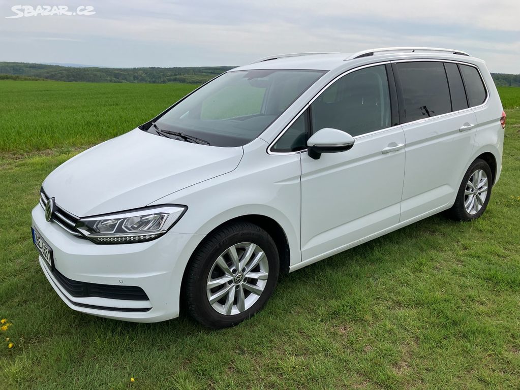 VW Touran r.v. 2019 2.0 TDI 110kw ČR 1.MAJ. SERVIS