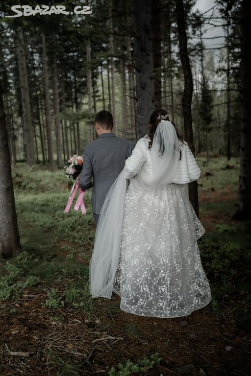 Svatební šaty na ramínka Ivory