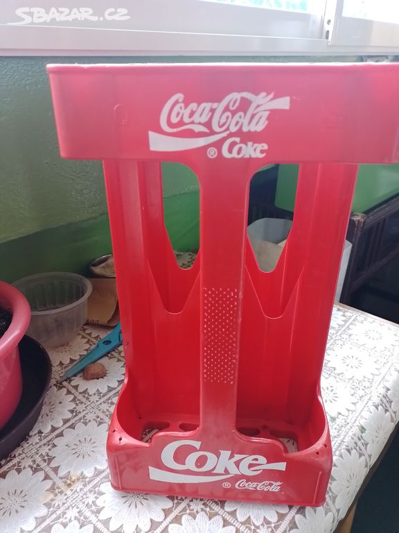 Coca cola přepravka plastová