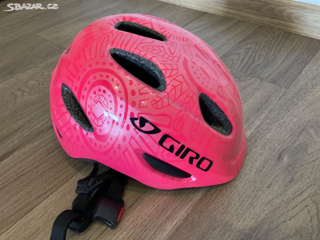Dětská helma na kolo Giro
