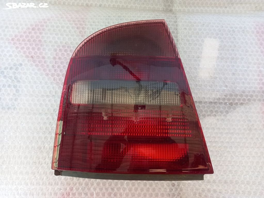 Levé zadní světlo Škoda Octavia I sedan