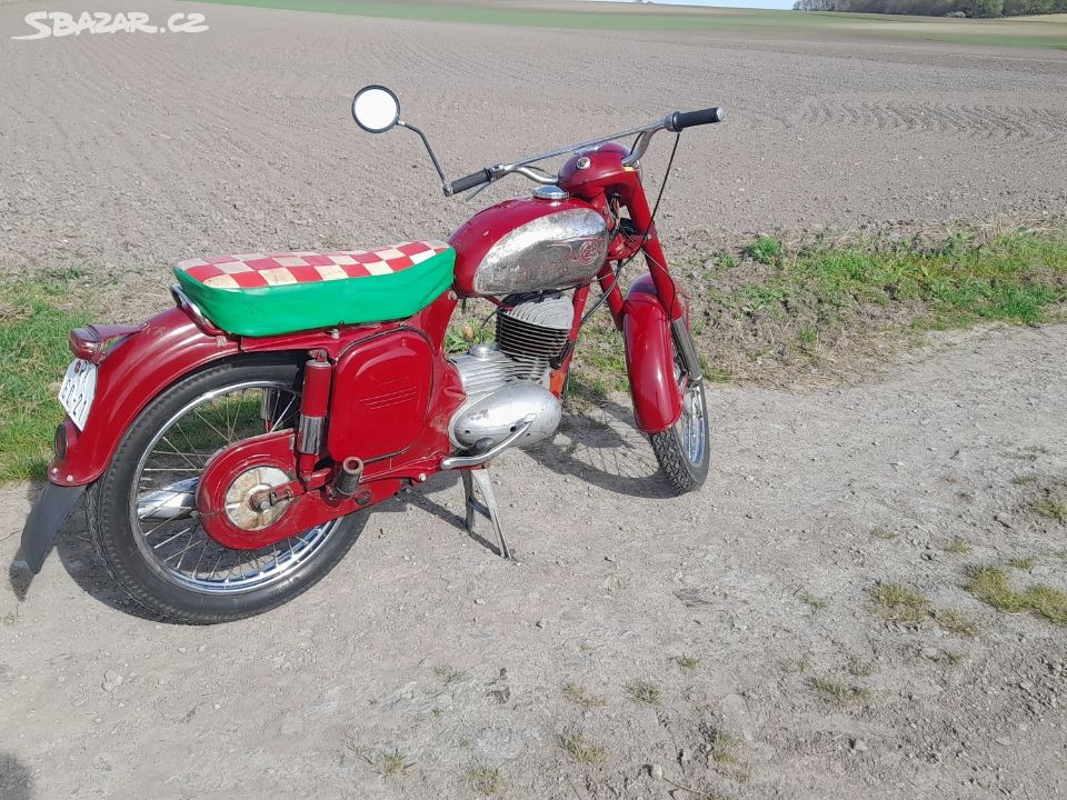 Motocykl ČZ 250/475 sport