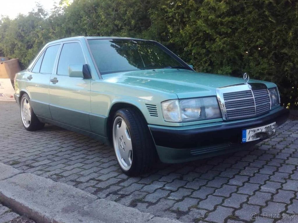 Mercedes 190 2,5TD MANUÁL