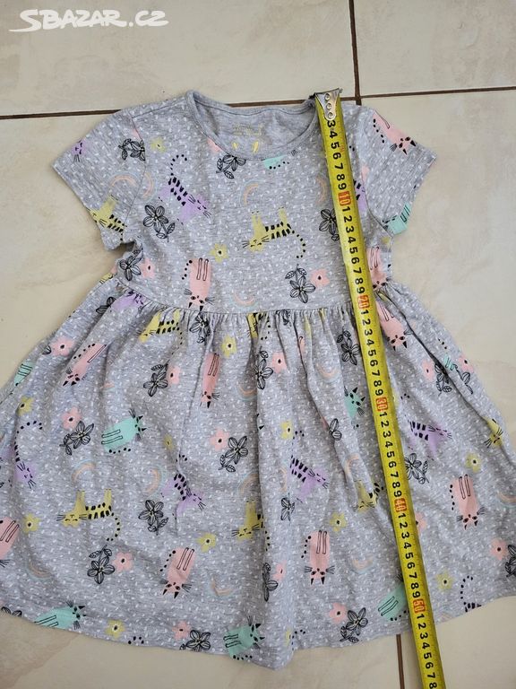 Dívčí šaty zn. F&F, vel. 110 (4-5 let),