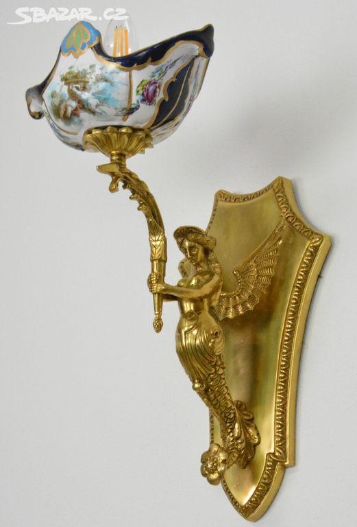 Zámecká nástěnná lampa s bohyní - porcelán + bronz