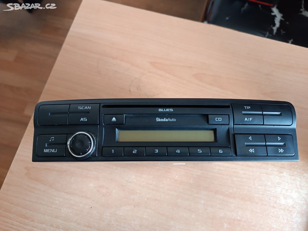 Škoda Octavia 2 rádio Blues