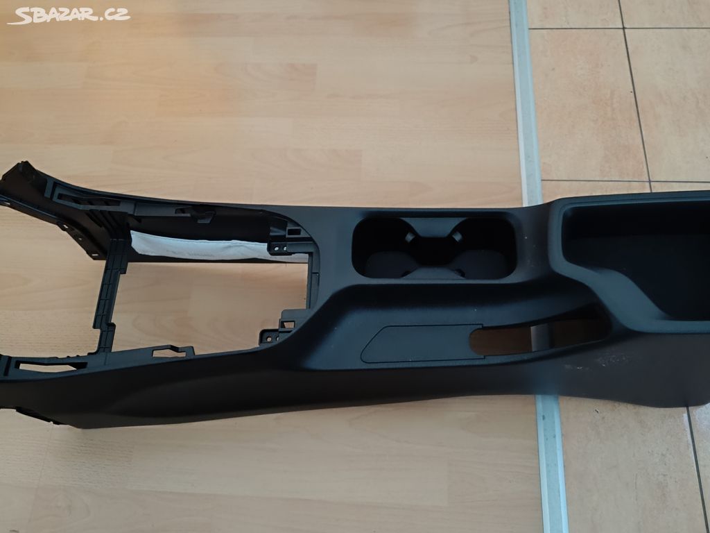 Středový panel Hyundai i30 2020-2024