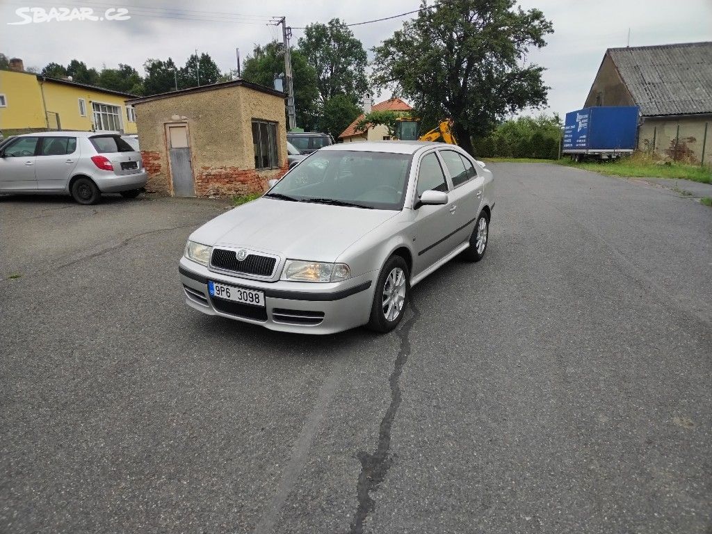 Škoda Octavia 1.6 MPI RS Paket Tour