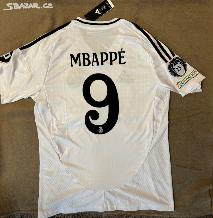 Dres Kylian Mbappé - Real Madrid