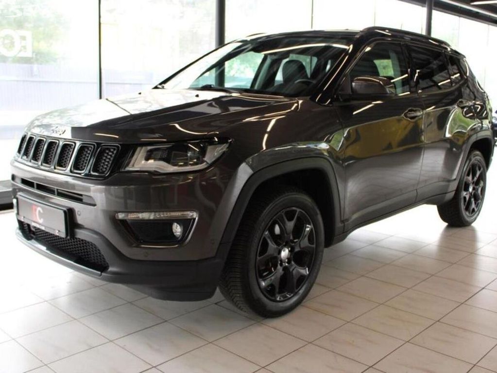 Jeep Compass 1,4 M-Air 4WD Limited benzín