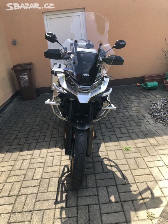 Prodám CFMOTO 800 MT Touring