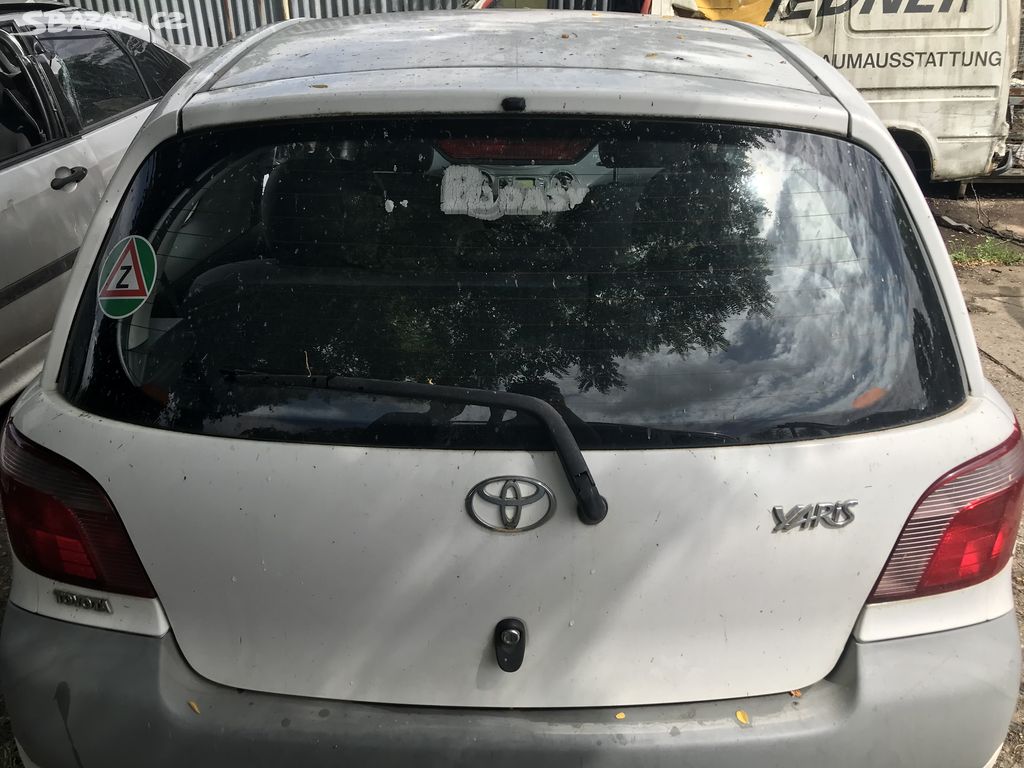 Toyota Yaris páté dveře kompletní