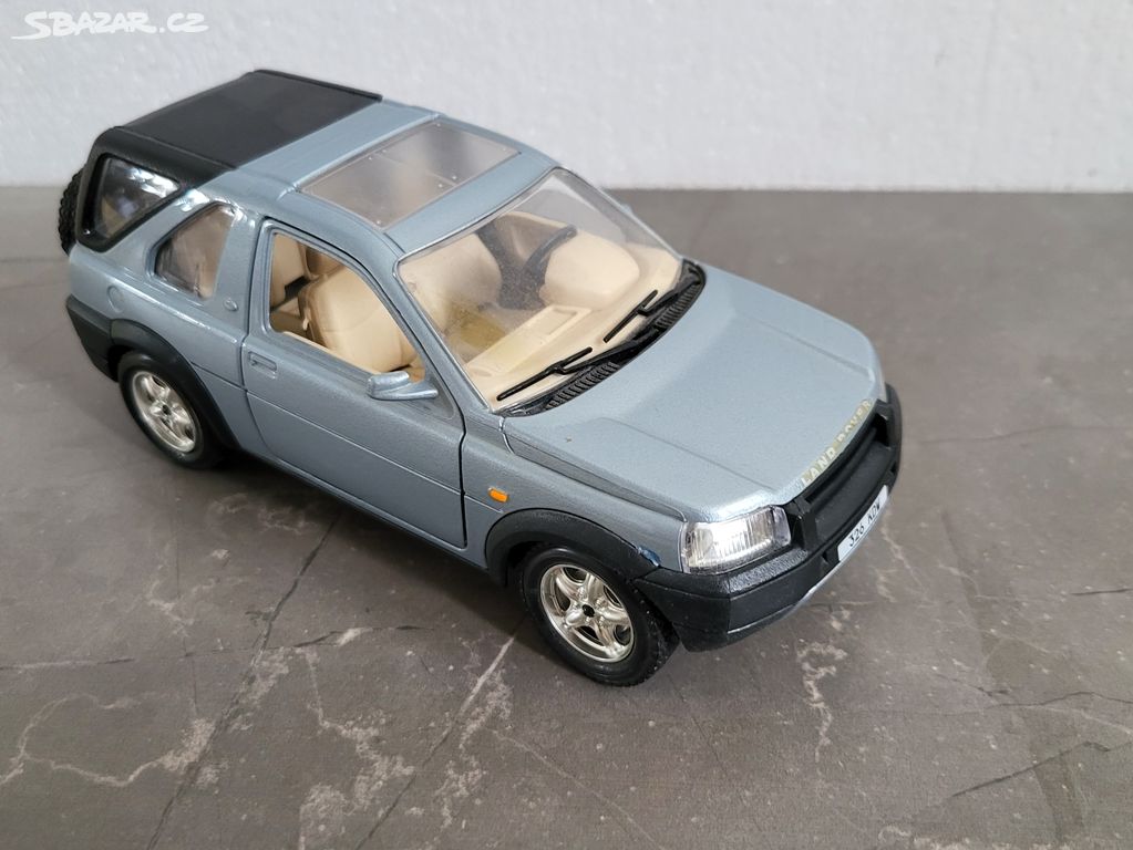 Model auta Bburago FreeLander