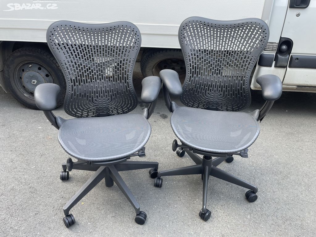 Kancelářská židle Herman Miller Mirra 2