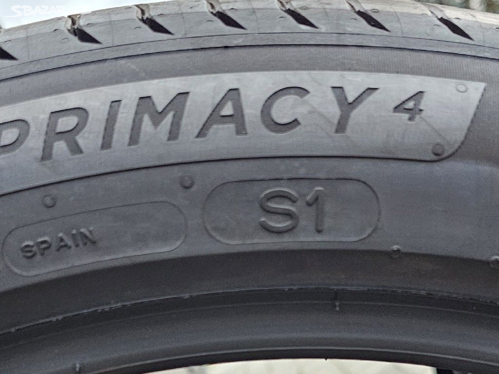 2x sada Michelin Primacy 4, 235/45/20