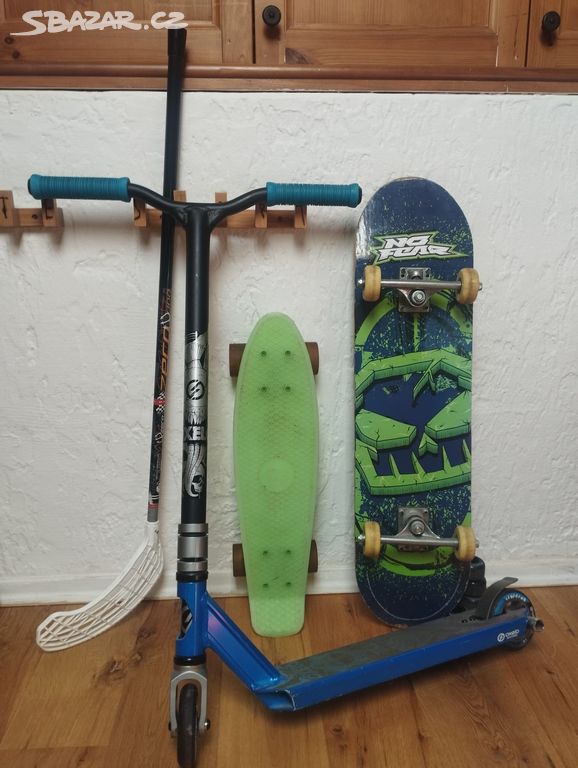 Prodám: koloběžka,penny board,skate, a florbalka