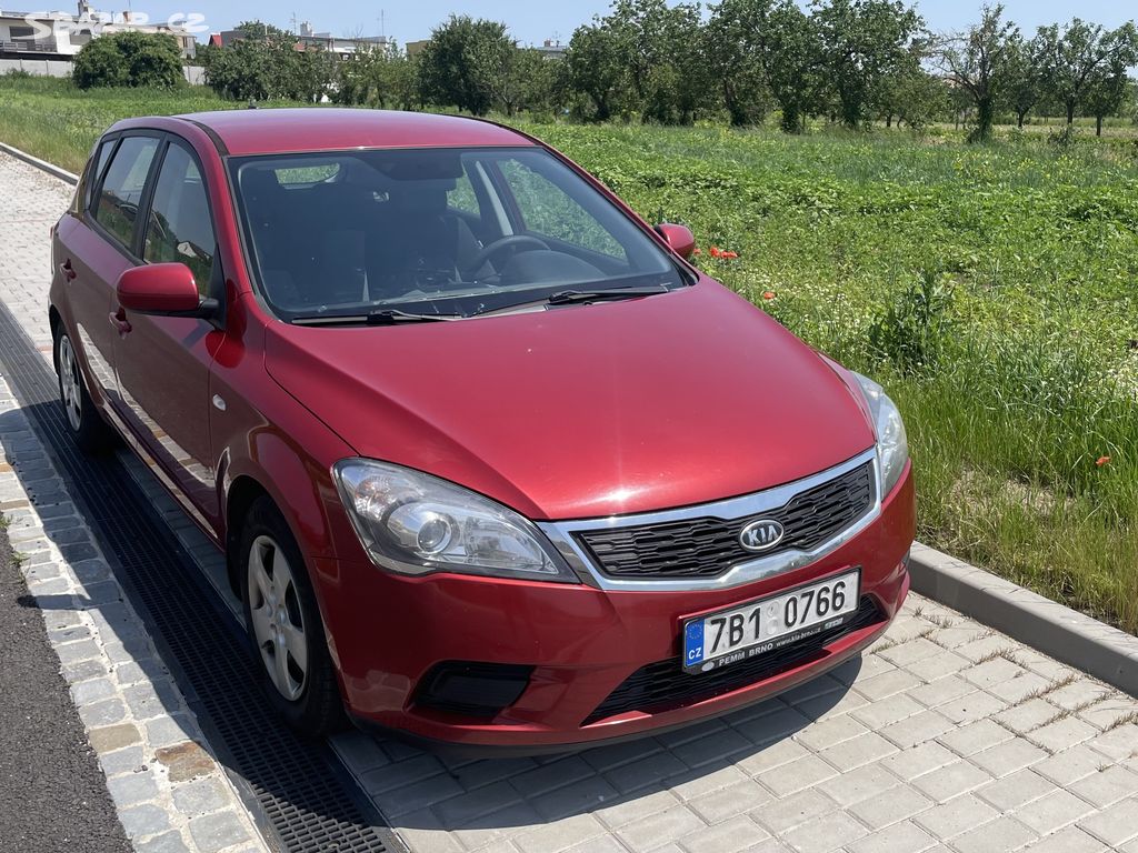 Kia Ceed 1.4 benzín, původ ČR, nové rozvody