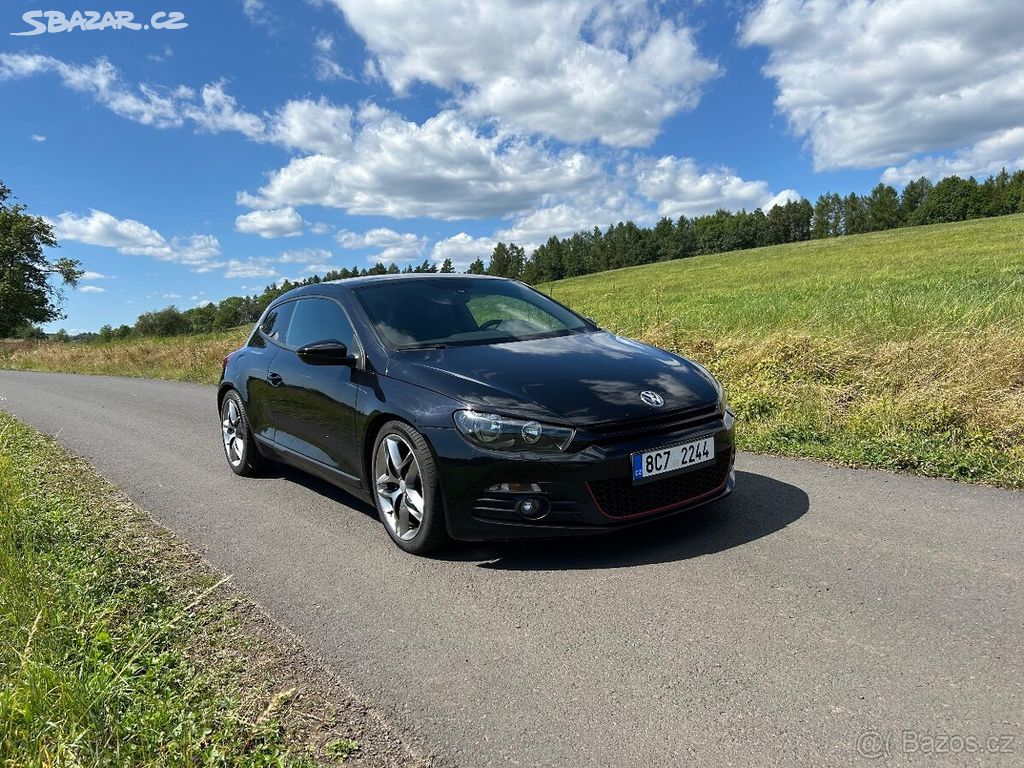 VW Scirocco 2,0 TDI vysoká výbava