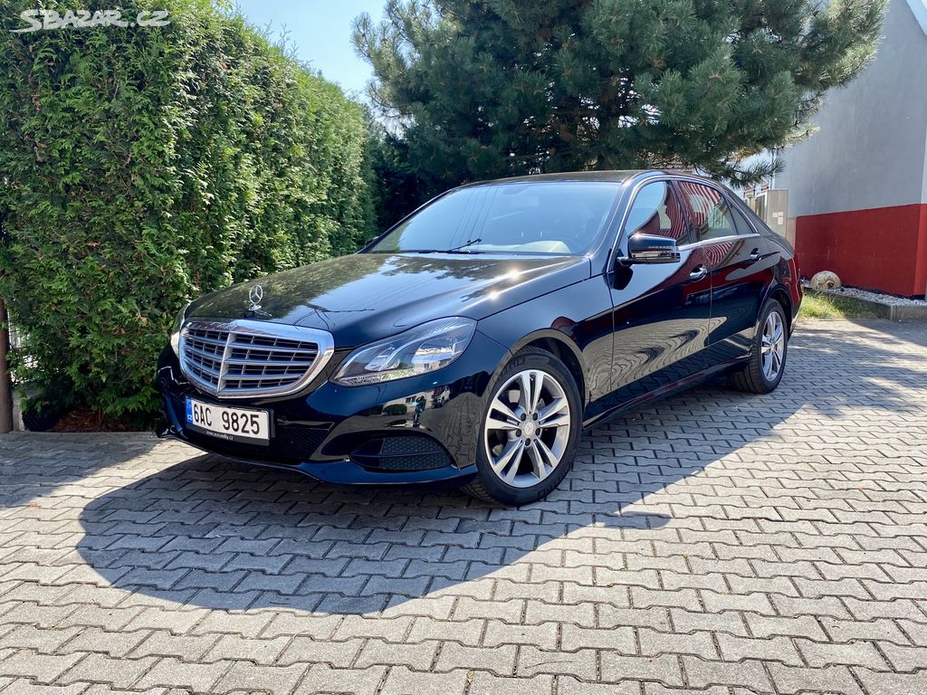 Mercedes-Benz Třídy E 200 BlueTEC / VÝHŘEV / 2014