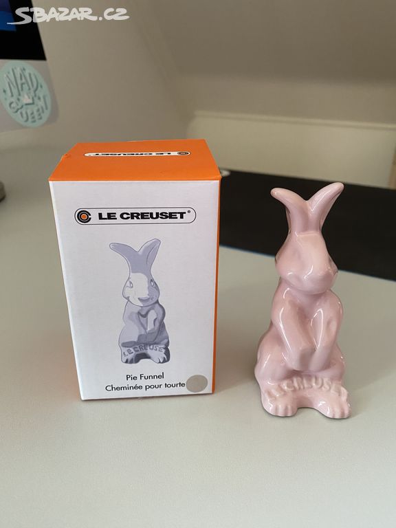 Le Creuset Pie Bunny