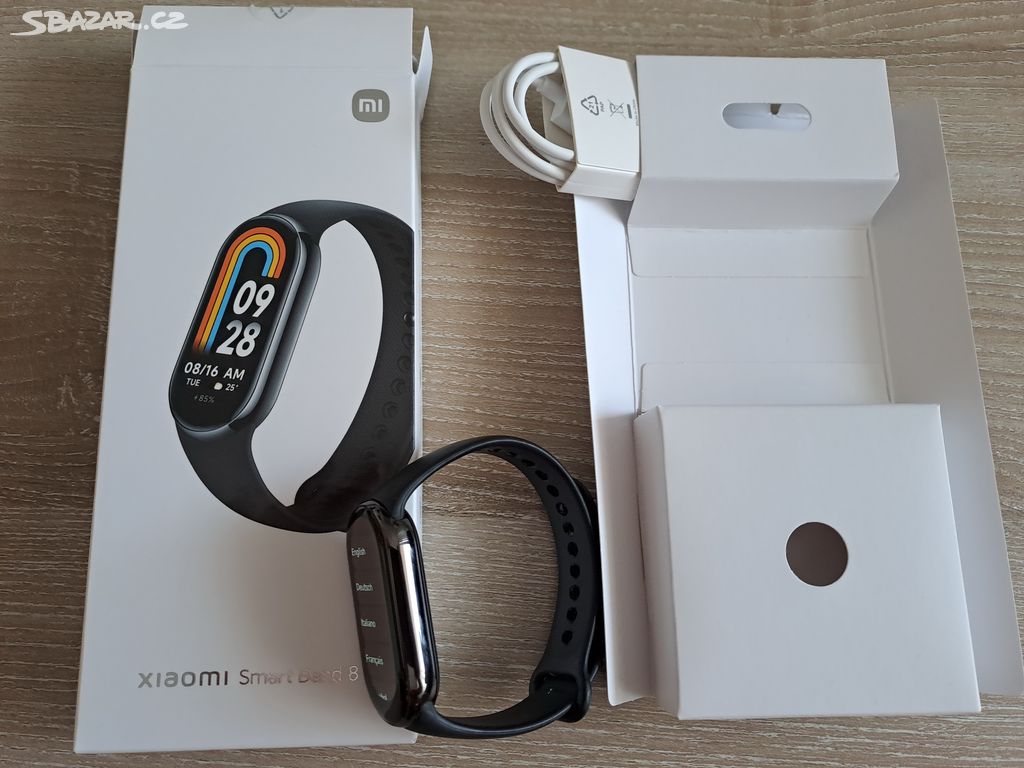 Mi Band 8 černý