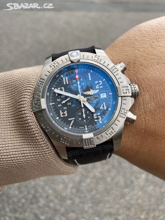 Breitling Super Avenger BANDIT 45mm titan