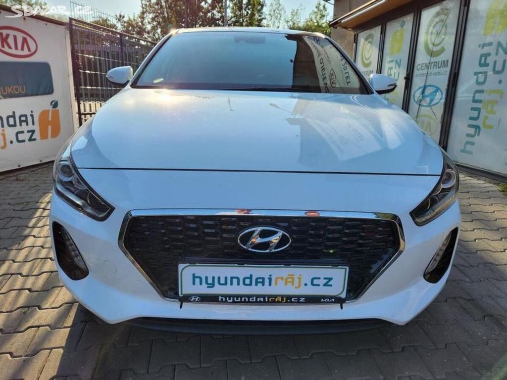 Hyundai i30 1.6-TOP STAV-spotř.cca5l/100km