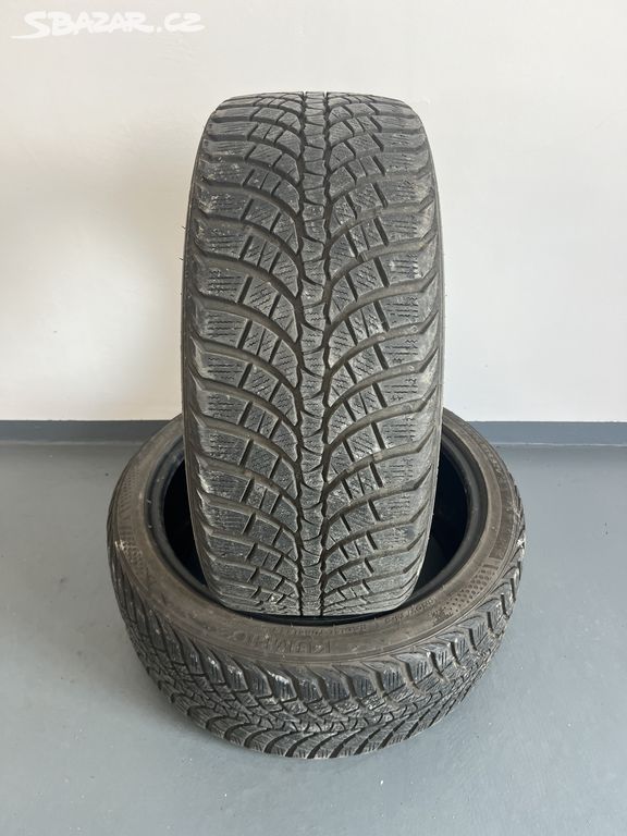 Zimní pneumatiky 235/40/19, Kumho, DOT2319