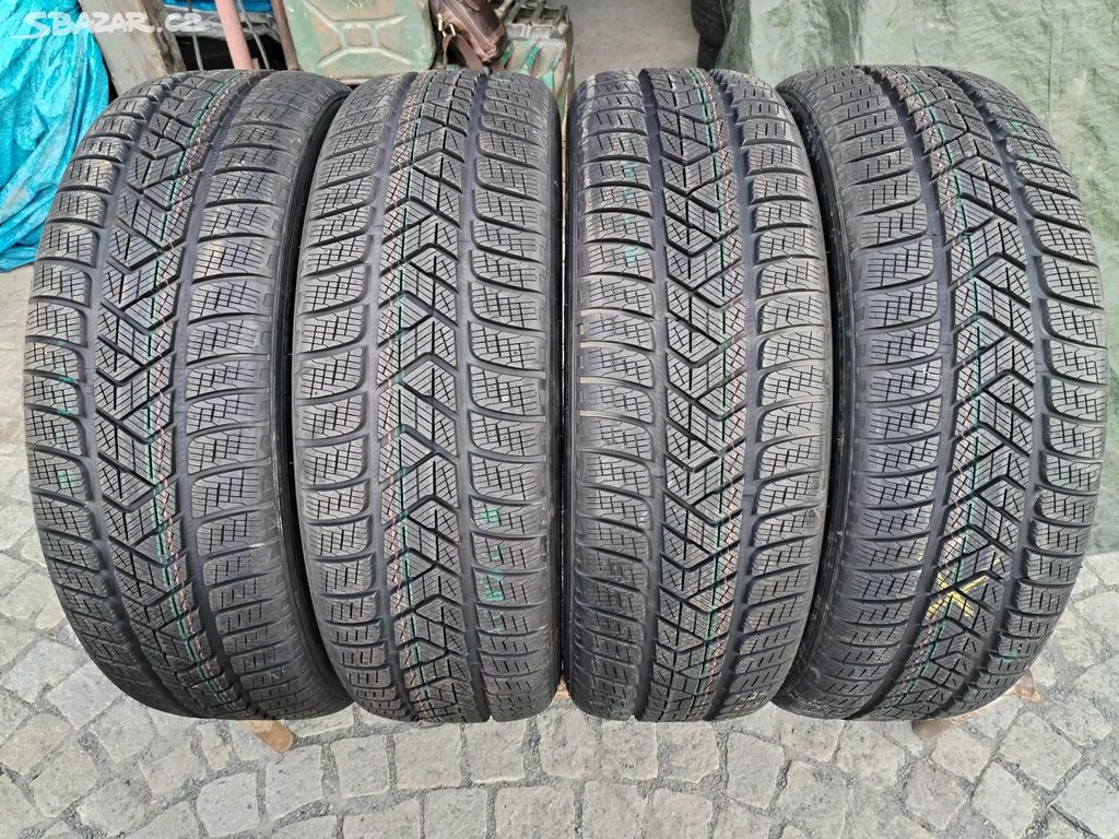 235/65/19 zimni pneu PIRELLI 235/65 R19