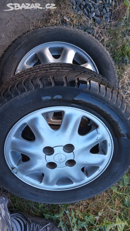 Pneu 195/60 r14 letni