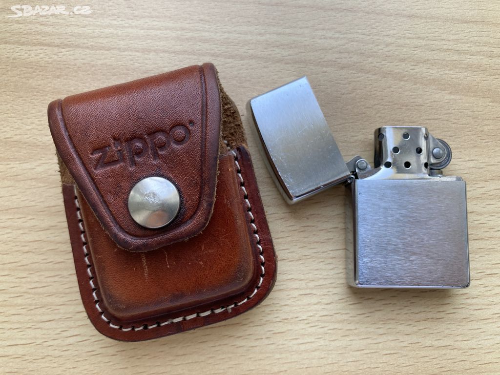 Originální zapalovač Zippo + kožené pouzdro, USA