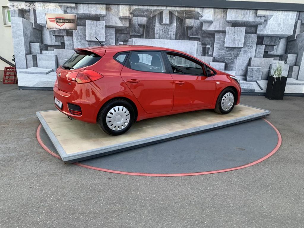 Kia Cee´d, 1.6CDi, 100KW, 1. MAJITEL