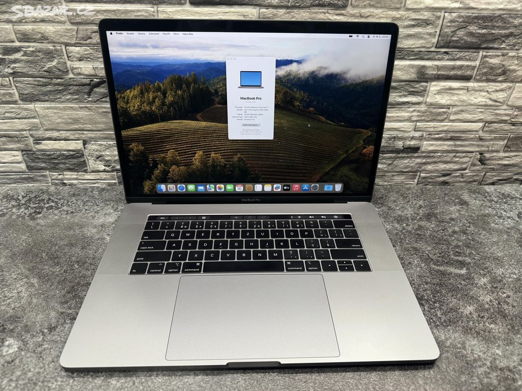 MacBook Pro 15 2019 i7 / 16GB / 256GB / Pro 555x