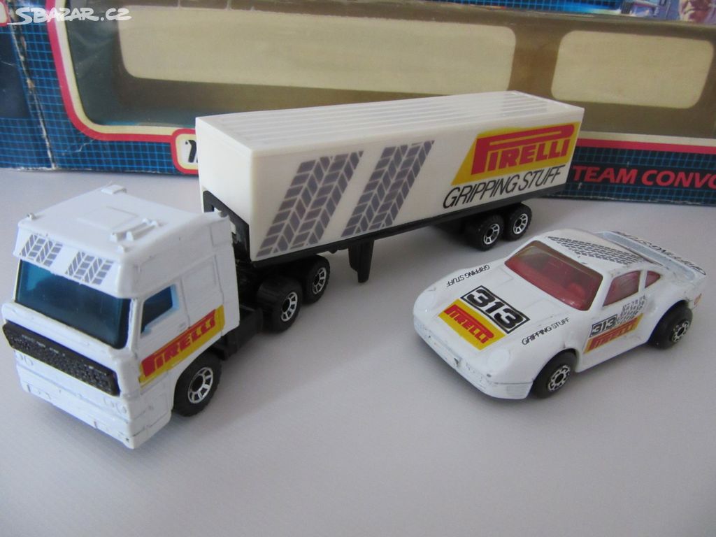 Matchbox Convoy - TC 15 Pirelli set