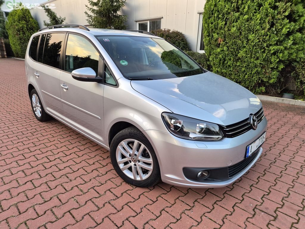 Touran 2.0TDI 103kW,7míst,1maj.139 tis.km,ČR,tažné