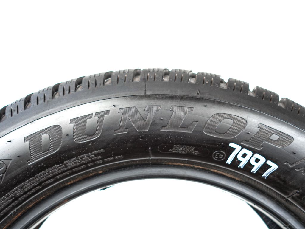 Zimní pneu 205/60/16 Dunlop 2ks p7997