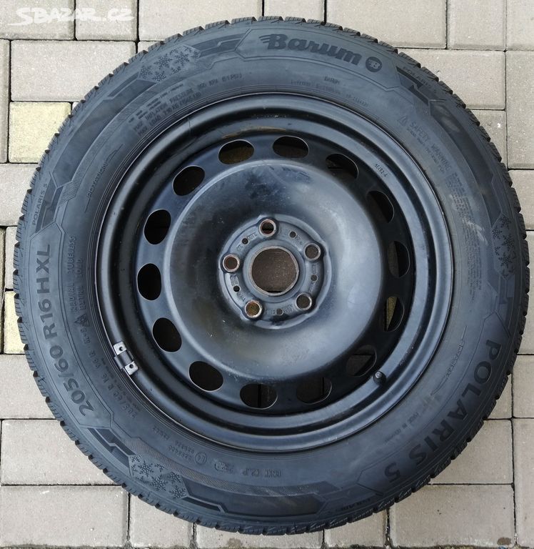 Zimní kola Škoda OCT4 5x112 ET46 Barum 205/60 R16