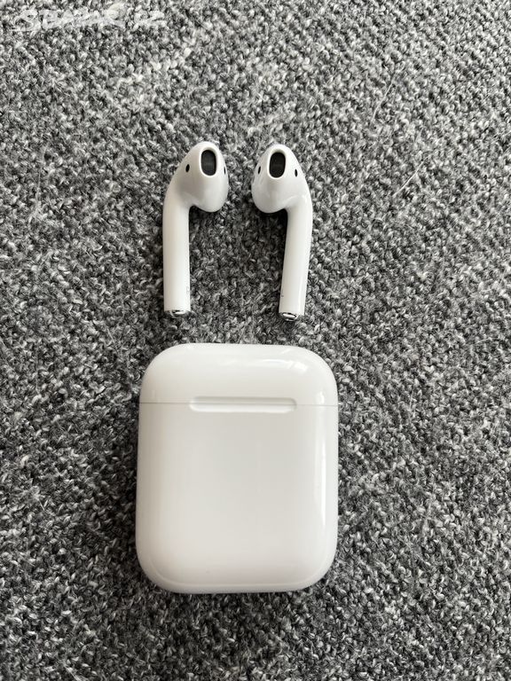 Sluchátka Apple AirPods (2019), TOP stav