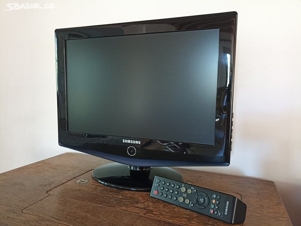 LCD TV Samsung 19"