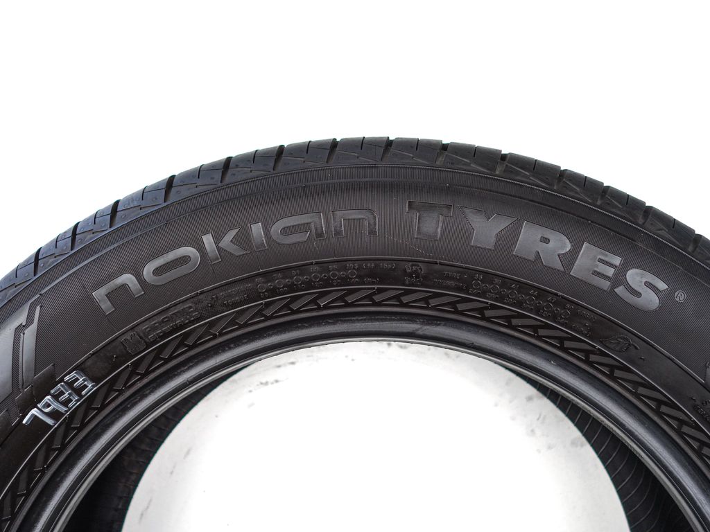 Letní pneu 235/60/18 Nokian 4ks p7933