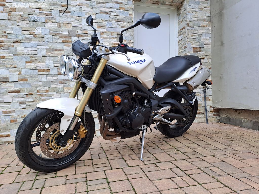 Triumph Street Triple Možné splátky !!