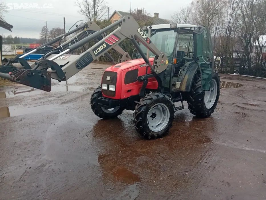 Massey Ferguson 2210