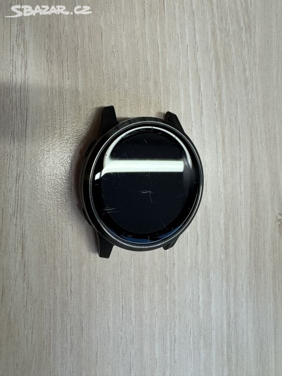 smartwatch Garmin Vivoactive 4 - na náhradní díly