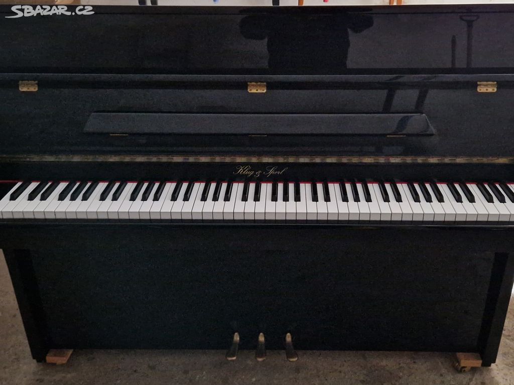 Černé piano Klug a Sperl - Bohemia r.v. 2001