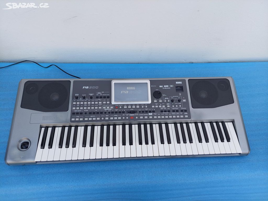 KLÁVESY KORG PA 900