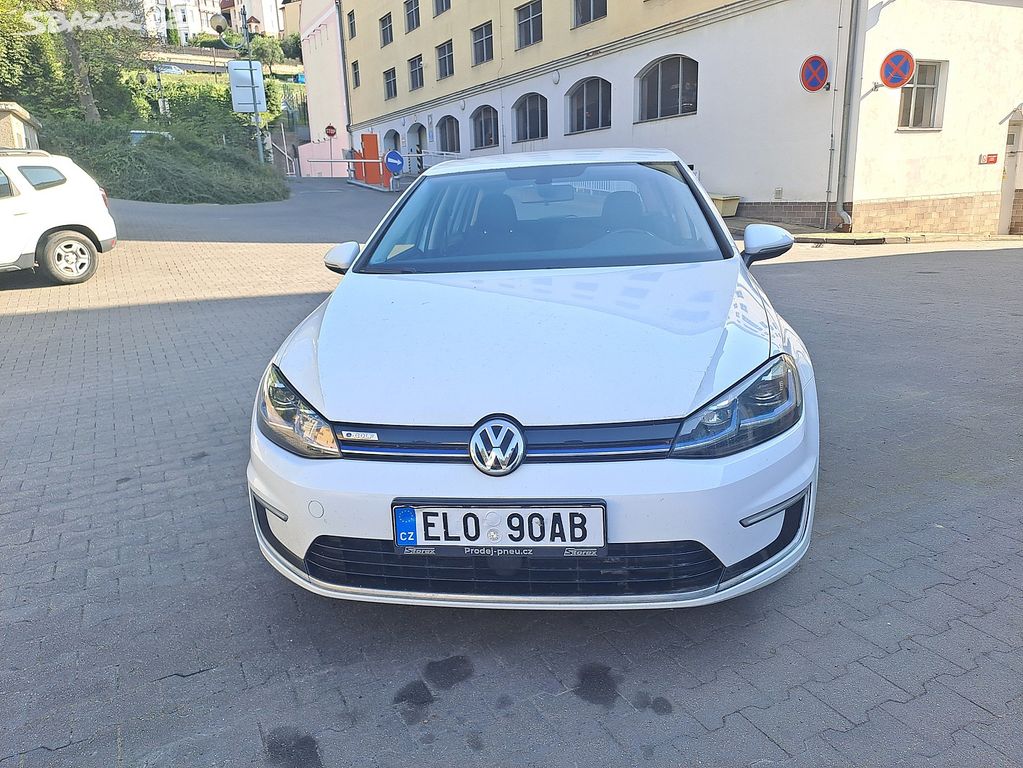 ČEZ VOLKSWAGEN GOLF 100kW 136 PS e-Golf,RZ EL090AB