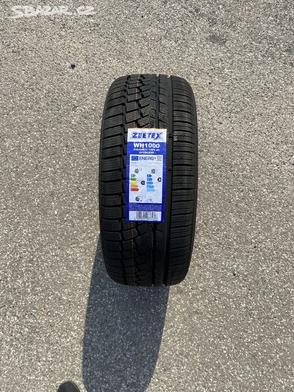 235 50 17 NOVÉ ZIMNÍ PNEU Zeetex 235/50 R17 100VXL