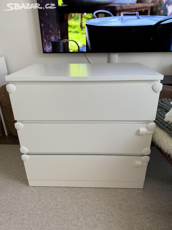 Komoda IKEA MALM