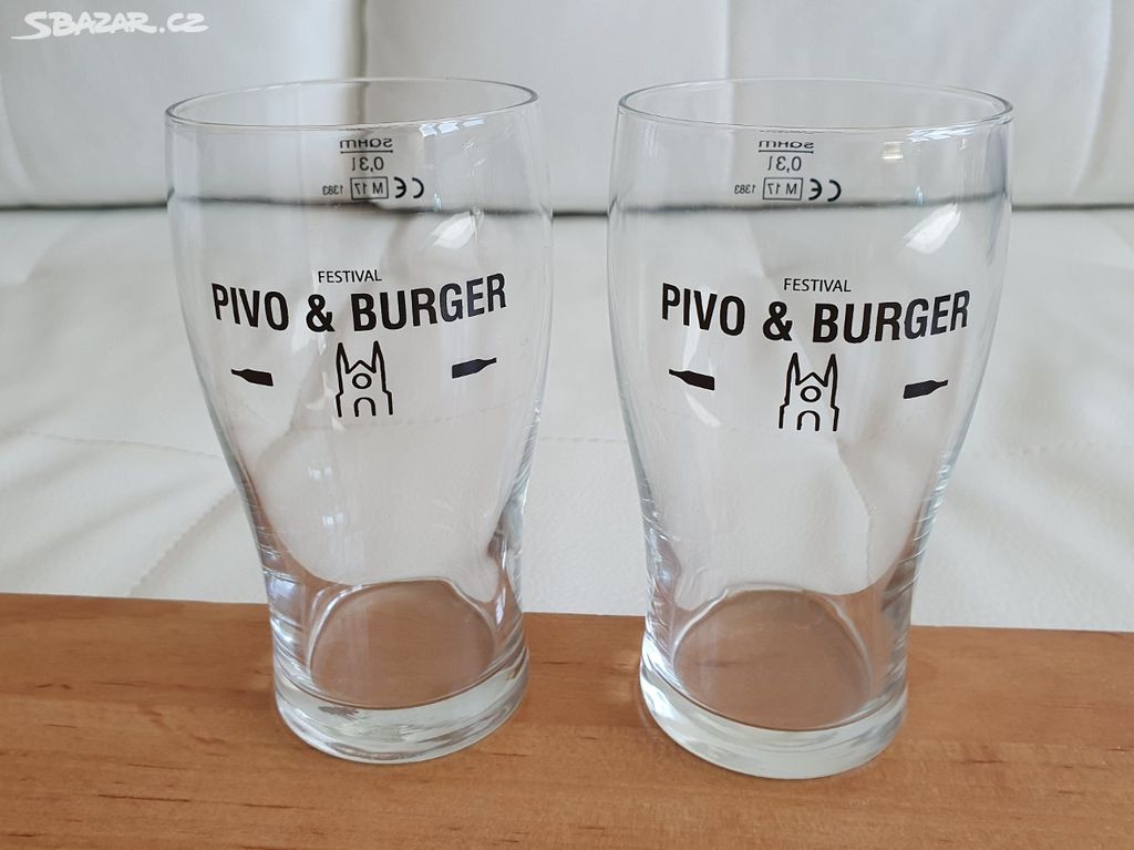 Sklenička z Karlínského festivalu Pivo & Burger