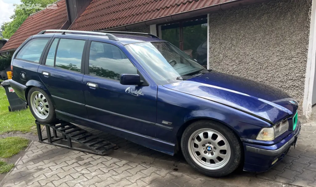 Náhled: Bmw e36 325tds 105kw na náhradní díly